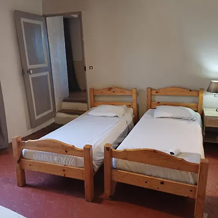 Tatil Evi Les Granges Dans Ferme Provencale. 14 Pers