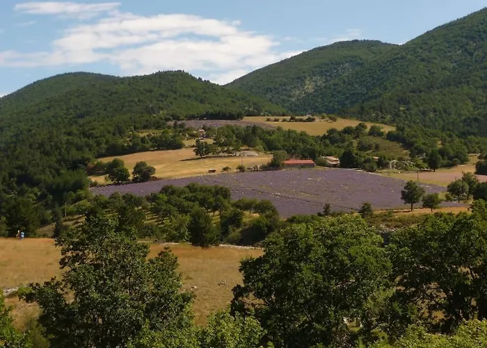 Semesterbostad Les Granges Dans Ferme Provencale. 14 Pers *