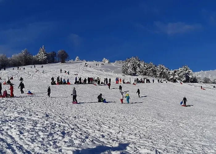 Semesterbostad Les Granges Dans Ferme Provencale. 14 Pers