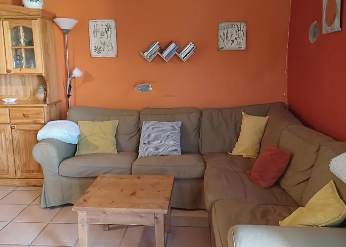 Semesterbostad Les Granges Dans Ferme Provencale. 14 Pers Ongles