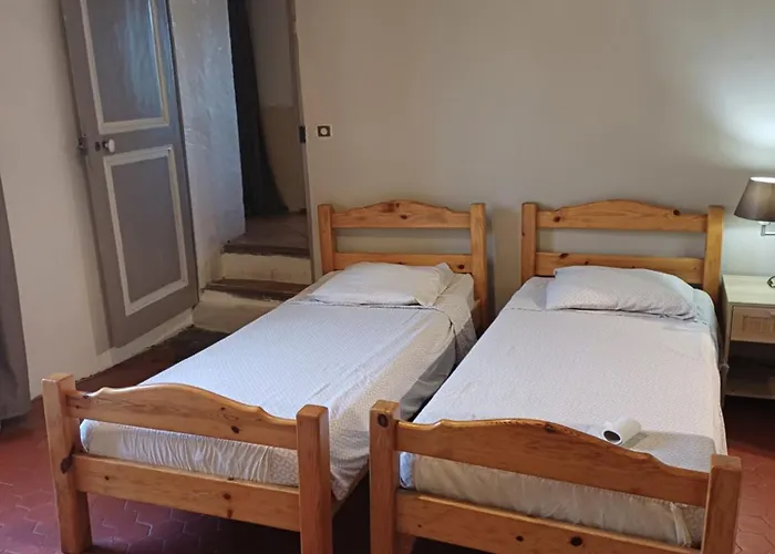 Semesterbostad Les Granges Dans Ferme Provencale. 14 Pers