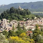 Les Granges Dans Ferme Provencale. 14 Pers Holiday home Ongles