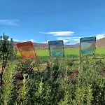 Les Granges Dans Ferme Provencale. 14 Pers *
