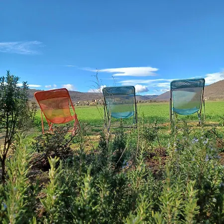 Les Granges Dans Ferme Provencale. 14 Pers *