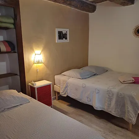 Les Granges Dans Ferme Provencale. 14 Pers Casa vacanze *