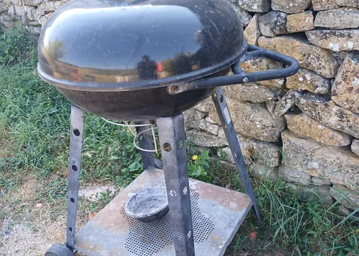 Nyaraló Les Granges Dans Ferme Provencale. 14 Pers *